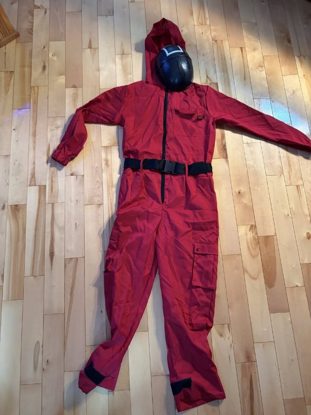 Squid Game Red Guard Halloween Costume Adult Size S Hooded Jumpsuit Belt & Mask
